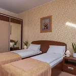 Bed and Breakfast Leszczynowy Dworek 3*