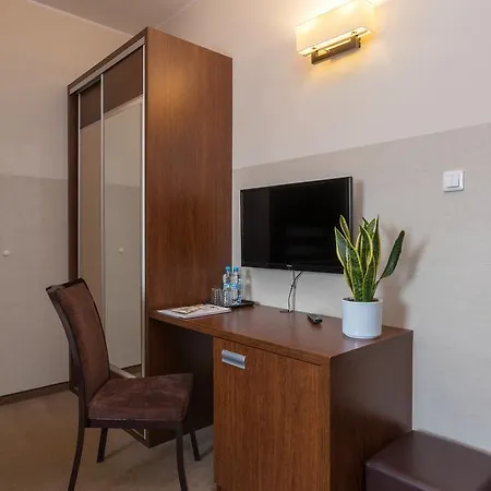 Frühstückspension Leszczynowy Dworek 4*