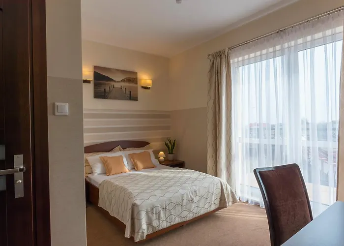 Bed & Breakfast Leszczynowy Dworek 4*