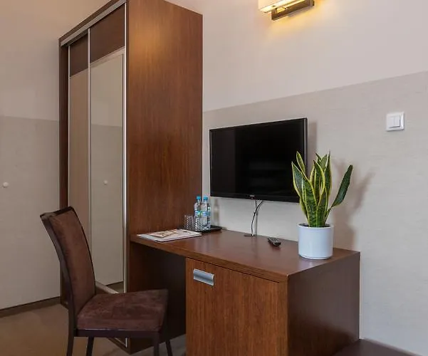 Nocleg ze śniadaniem Leszczynowy Dworek 4*