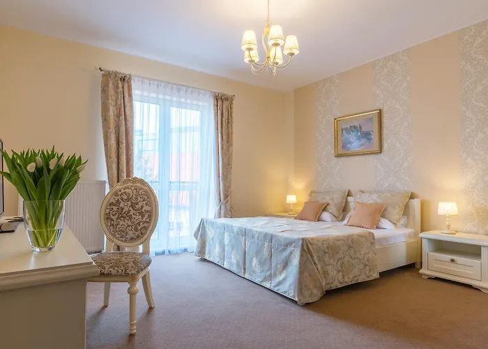 Bed and Breakfast Leszczynowy Dworek 4*