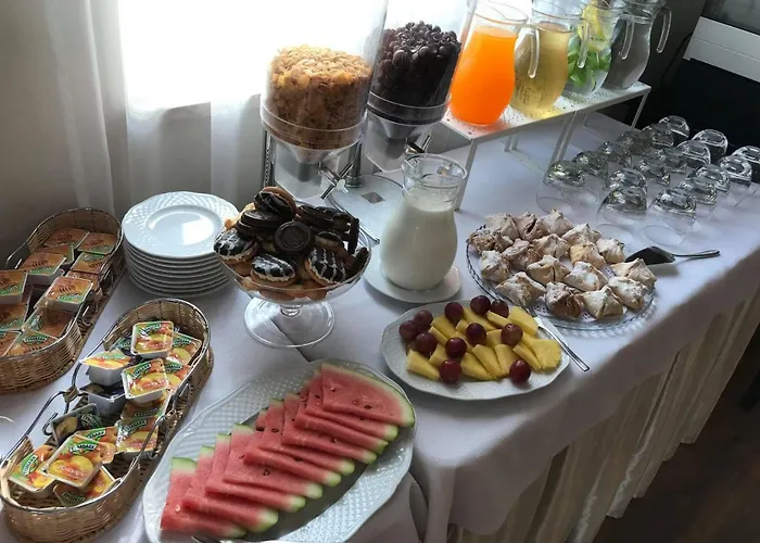 Leszczynowy Dworek Bed & Breakfast